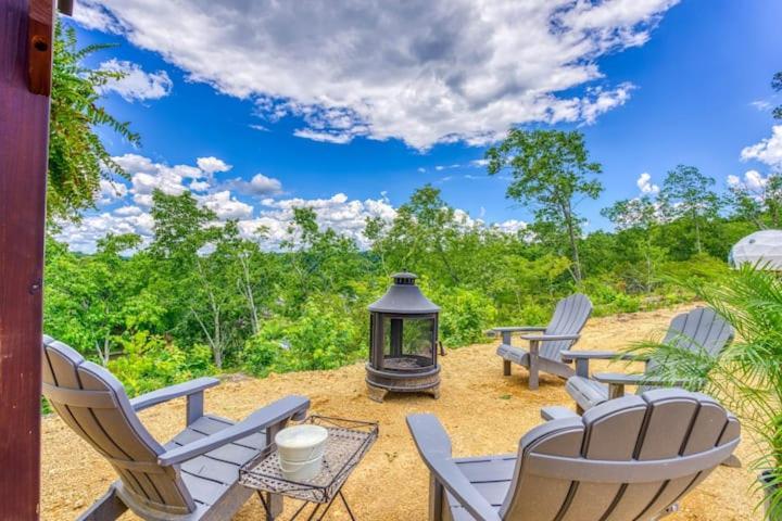 The Aries-A Stargazing, Luxury Glamping Tent Rogersville Exteriér fotografie