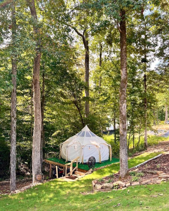 The Aries-A Stargazing, Luxury Glamping Tent Rogersville Exteriér fotografie